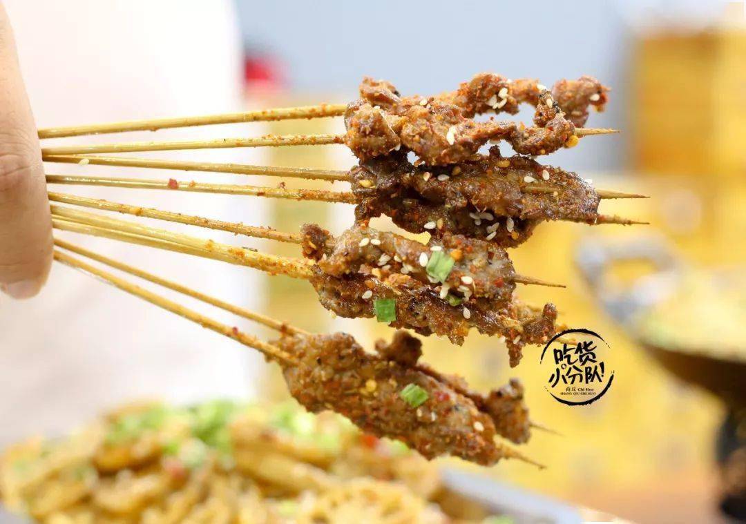 活动|1元吃烤鱼！1元喝啤酒！火爆全国的“小腰精”来唐河啦！