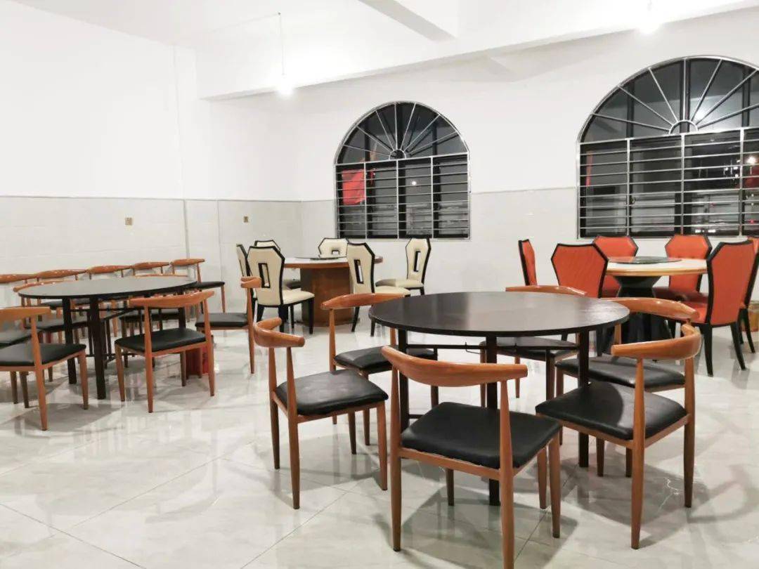 活动|1元吃烤鱼！1元喝啤酒！火爆全国的“小腰精”来唐河啦！