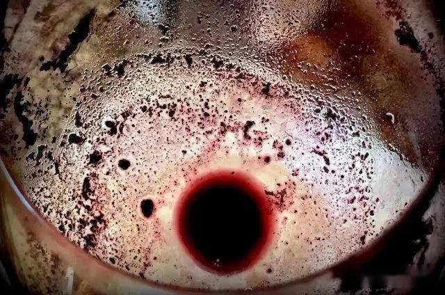 条形码|你都是和谁学的？这些奇怪的鉴酒方法