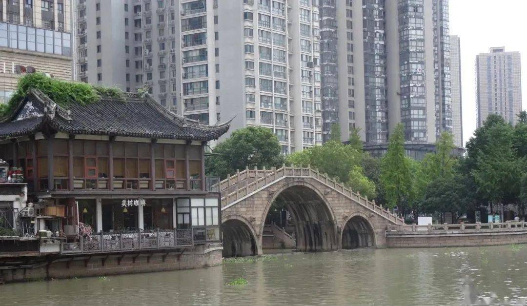奔牛镇有多少人口_常州新北区奔牛镇(3)