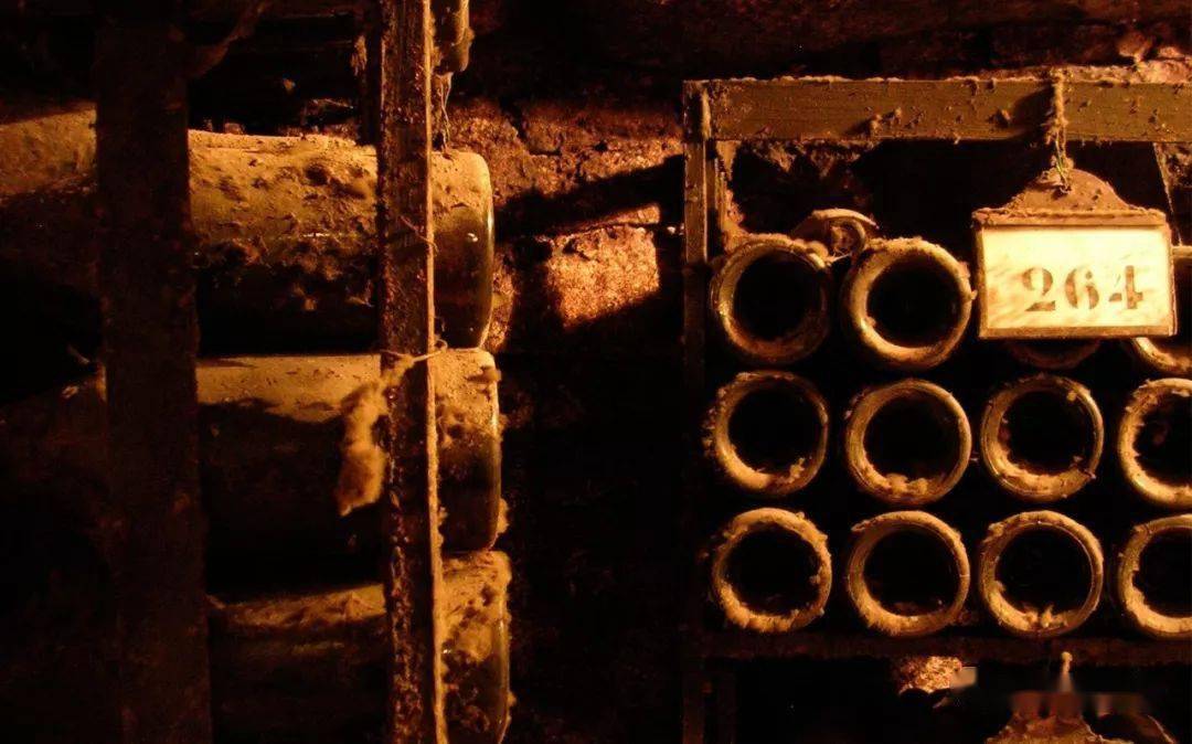 条形码|你都是和谁学的？这些奇怪的鉴酒方法