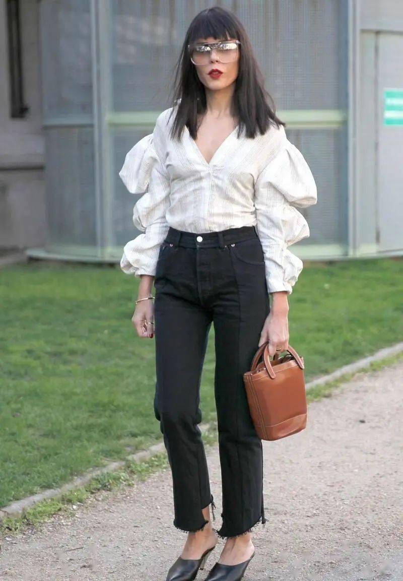 为美|还在减肥啊？这个秋天＂以胖为美＂，这几件衣服让你＂肉＂而不肿