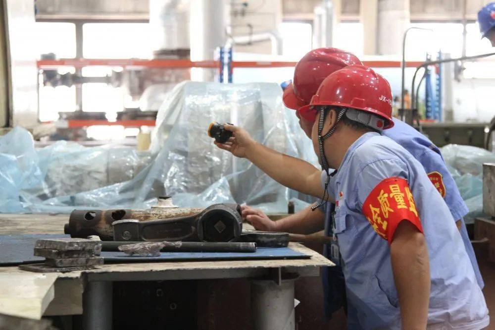 亿博电竞 亿博官网【关注】安全与环保“一个都不能落”(图2)