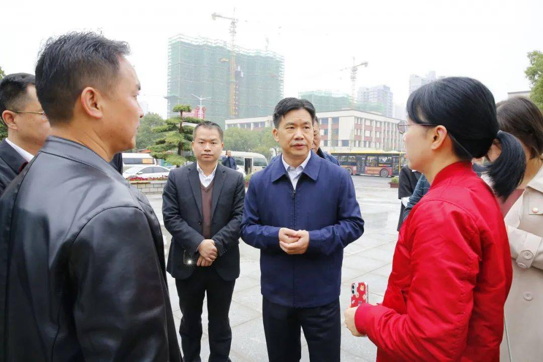 高新动态丨欧杏现场调度重点产业项目建设,要求全面加快高新技术企业
