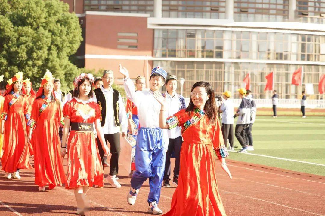 民族团结简谱_民族团结手抄报(2)