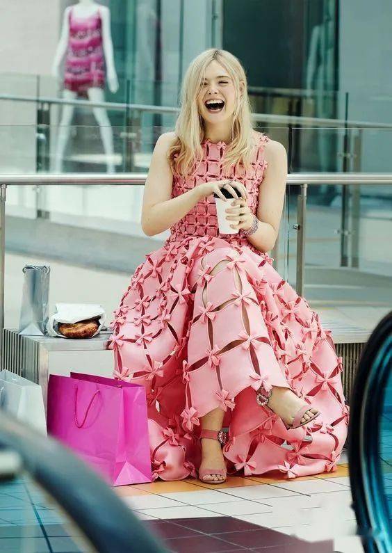 女装|谁是2020年全球最佳女装设计师？