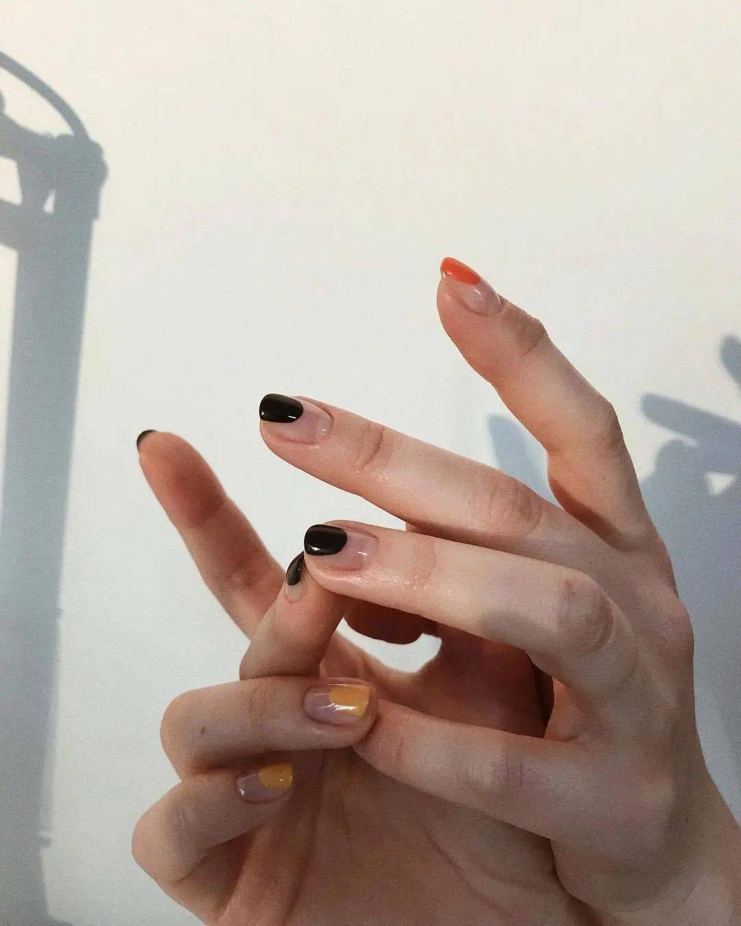 款式|赶紧存图！40款秋冬美甲，显白不挑人！