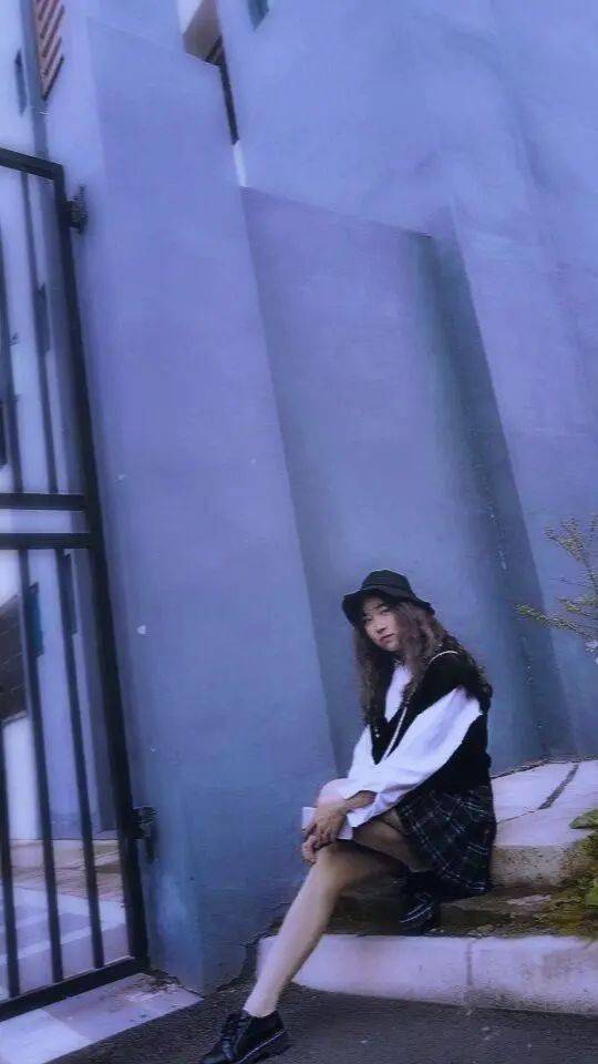 火焰|彝族女孩的火焰红