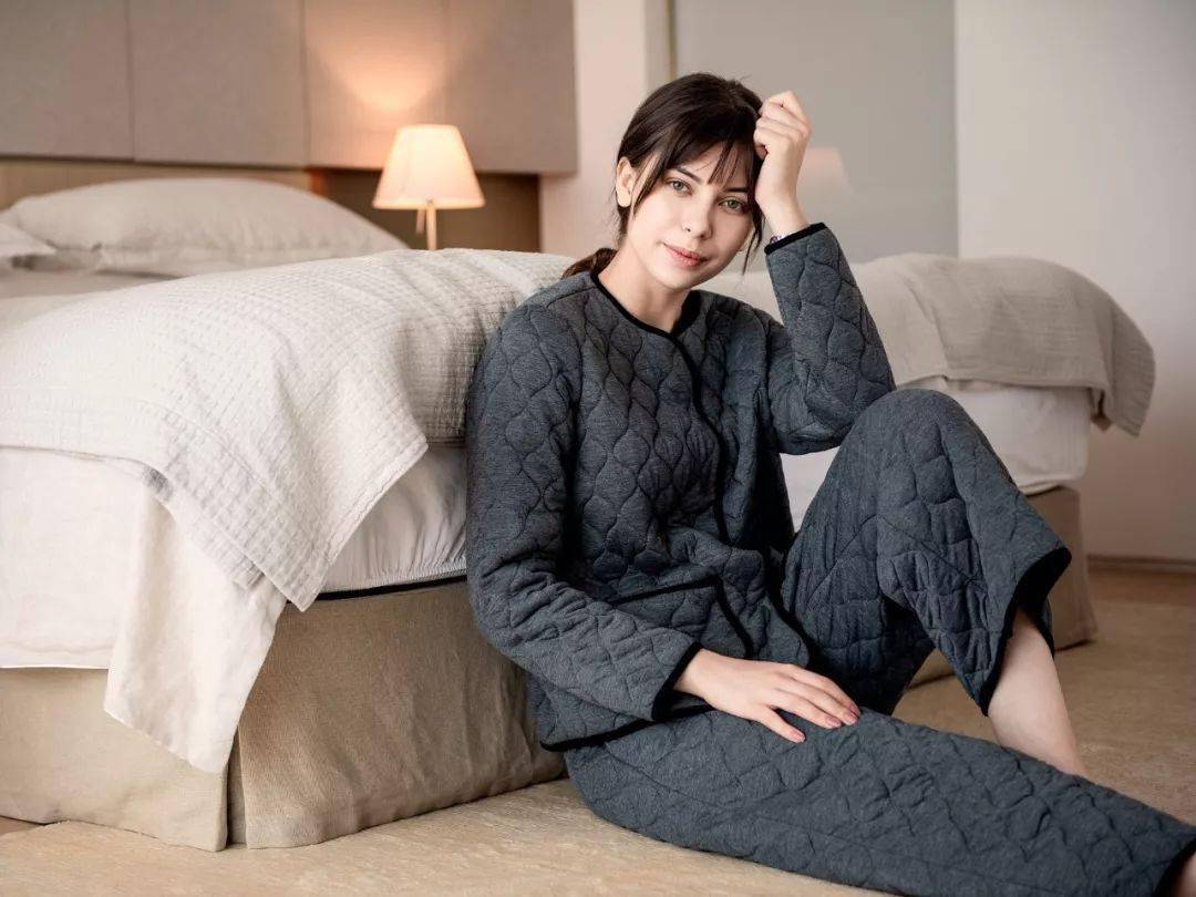 家居服|冬季在家办公，最适合穿它