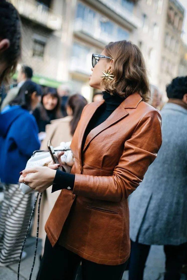 黑色|秋天这件内搭才是刚需！！