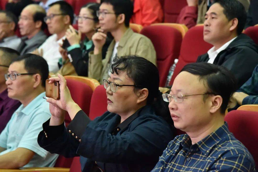 2020年衢州市常山县的GDP_2020-2021跨年图片(3)