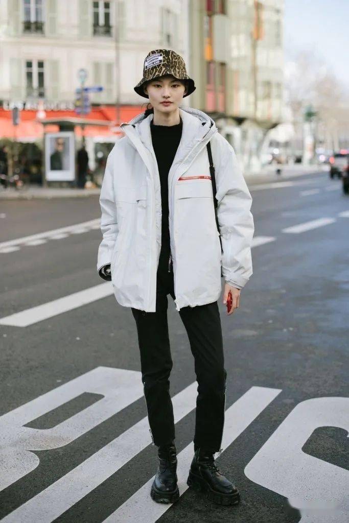 黑色|秋天这件内搭才是刚需！！