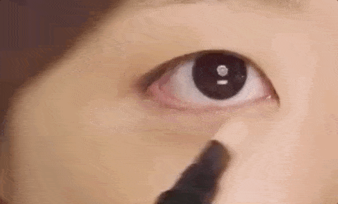 眼线|能让李栋旭一直念念不忘，这个女人不简单！