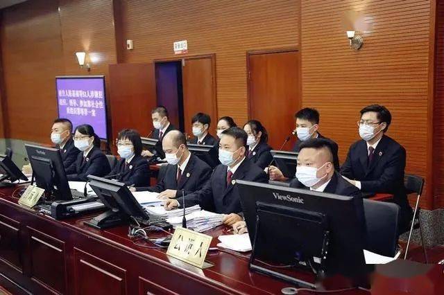 广西这名"黑老大"的保护伞受审,这些警方高层也被查了