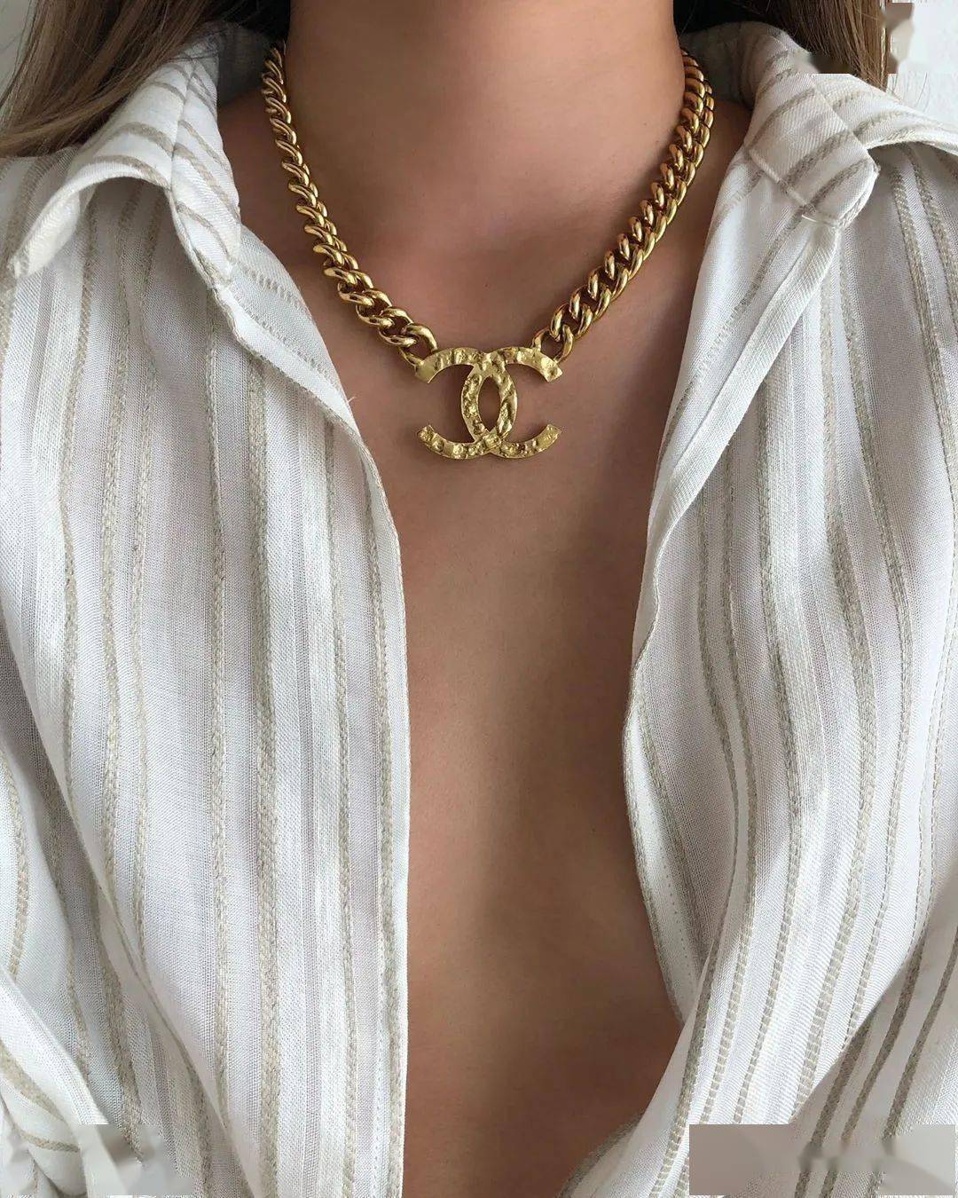 Coco|凭什么不是真金白银的CHANEL配饰,有这么多人愿意买单