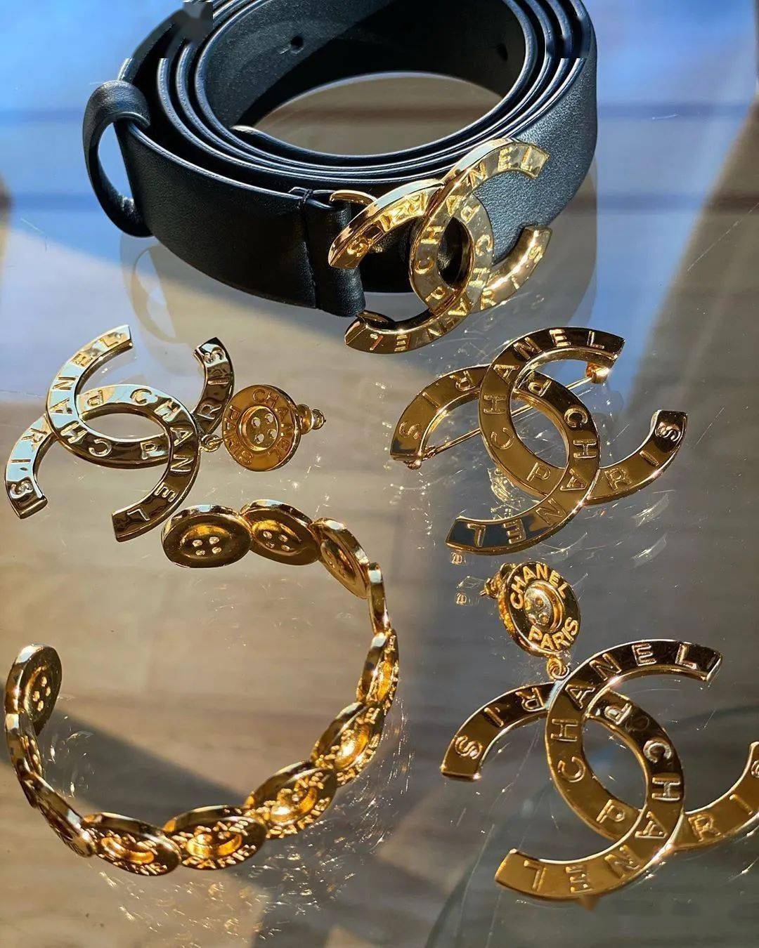 Coco|凭什么不是真金白银的CHANEL配饰,有这么多人愿意买单