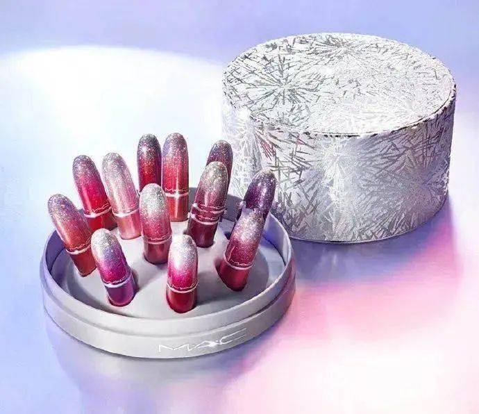 包装|“名媛”连二手丝袜都要拼单？唔知佢哋like唔like2020圣诞大牌彩妆咧？