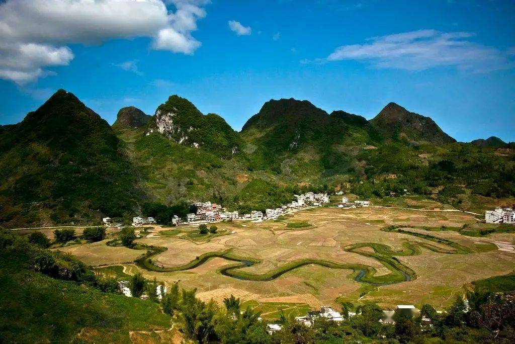 香喷喷的旅游饭巴马乡亲吃上啦