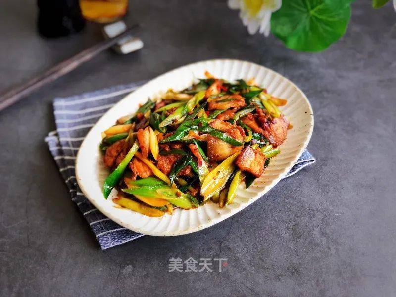 五花肉|配米饭，简直绝了【美食推荐】回锅肉：咸鲜微辣