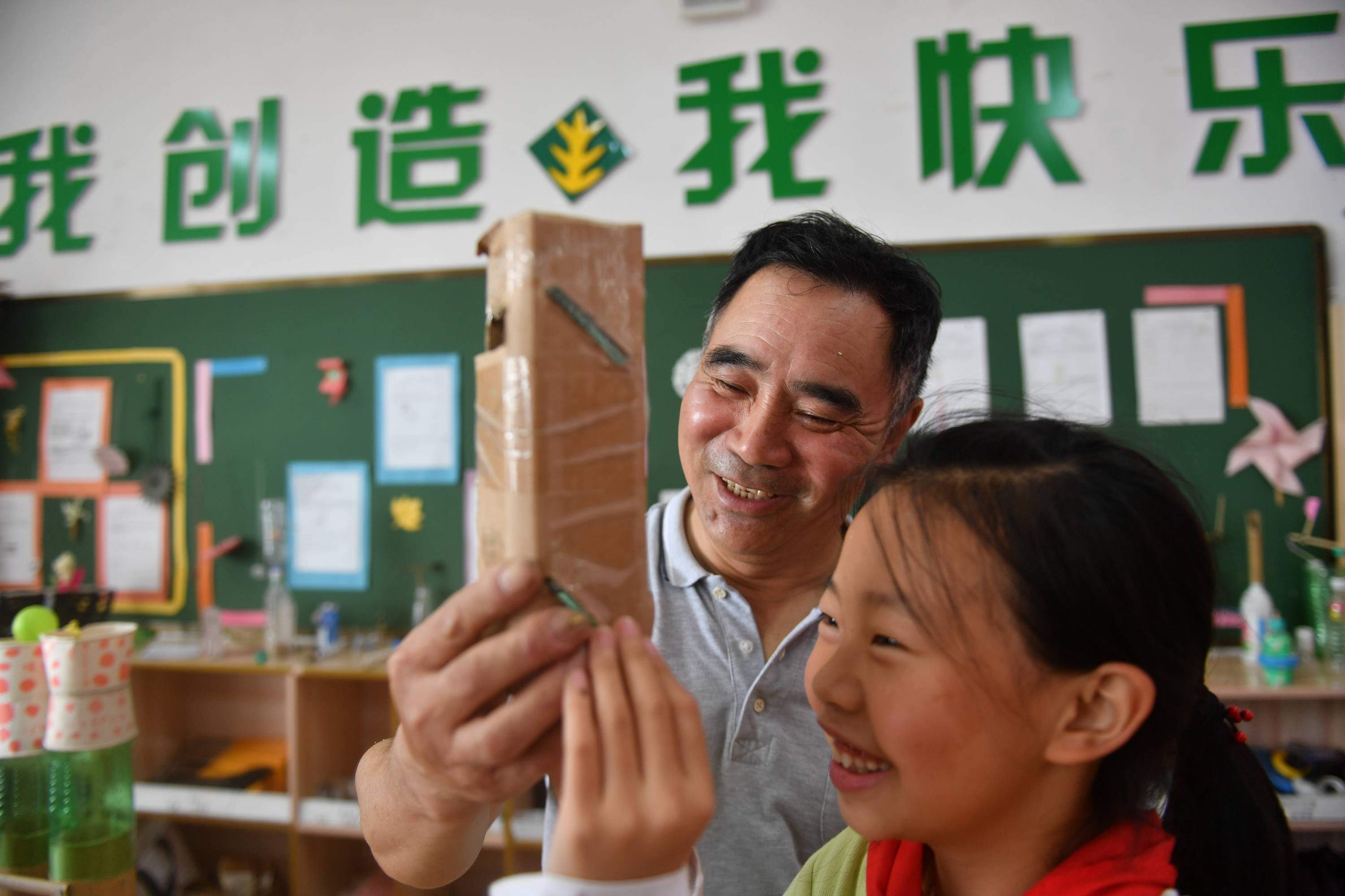 李学|“顽童”老师的百宝课堂