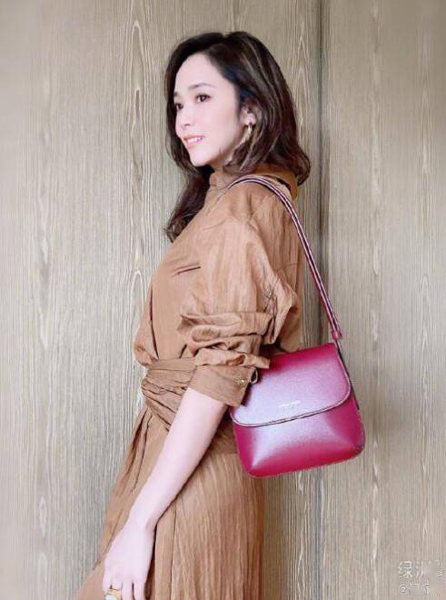 侯佩岑回应周杰伦妻子昆凌“撞图”：美图共享