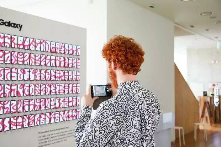 Sam|当强迫症谋杀了密集恐惧症——疯狂的Mr Doodle