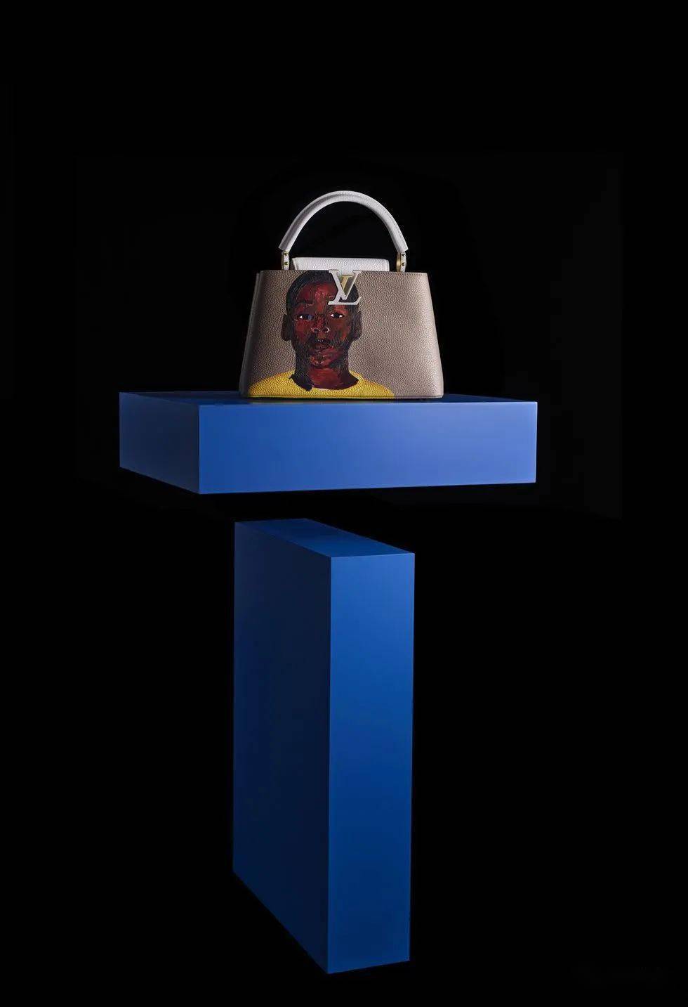 手袋|艺术升级丨LV 推出全球限量 200 只的 Arty Capucines 系列