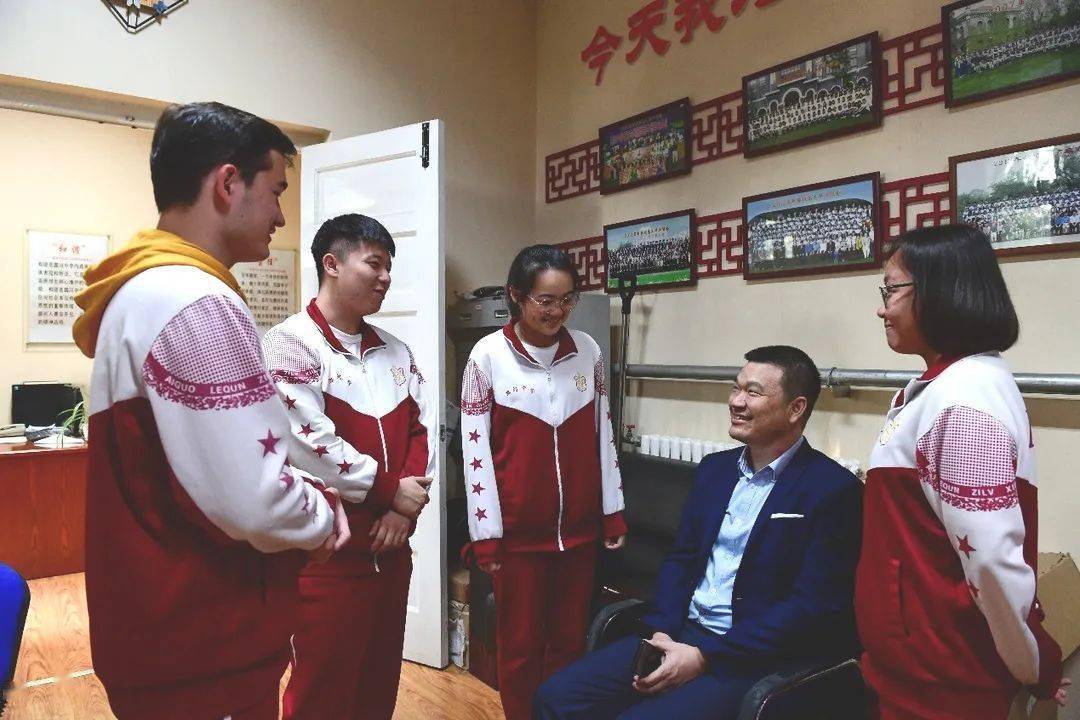 提起马剑涛,潞河中学的同学们会习惯亲切地称他为"马哥".