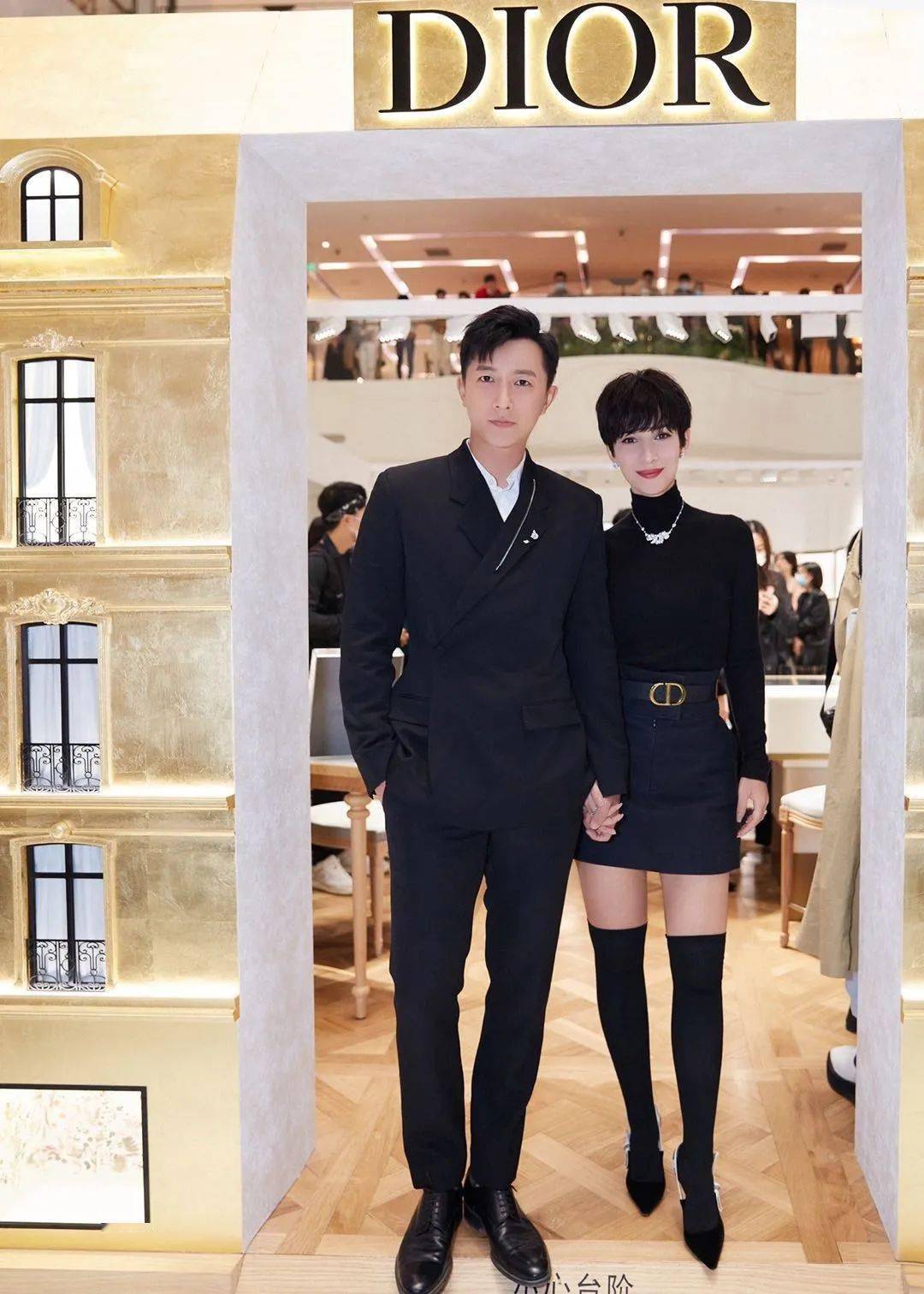 珠宝|韩庚为爱妻选珠宝超用心，毕雯珺揭秘了自己的霸气睡姿