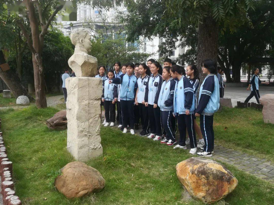 进) 南宁五中开展“走进爱国主义教育基地,学习红色校园文化”系列活动