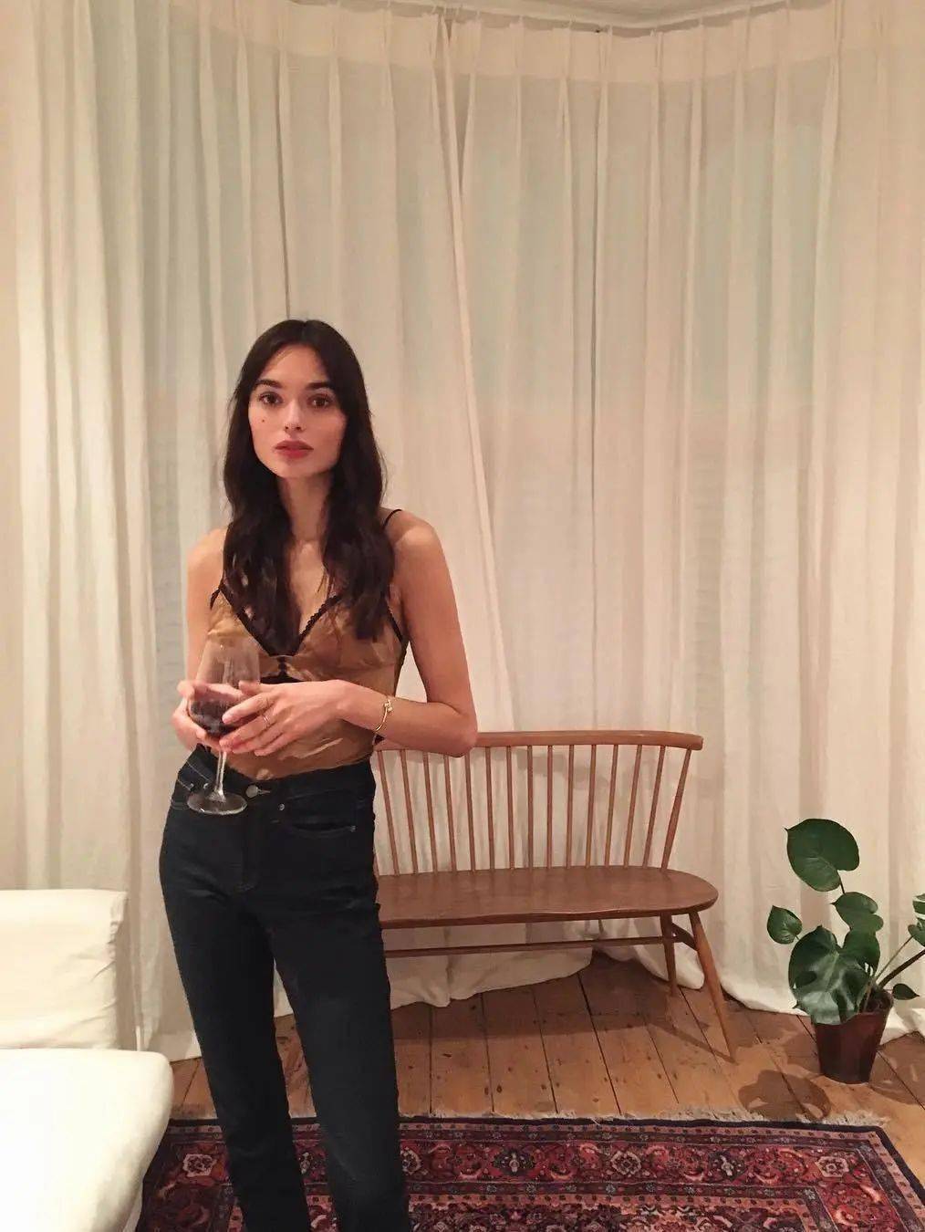 醉意|微醺美人 几分温热的醉意 几分疏离