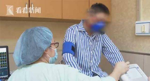 七旬老人口罩_老人戴口罩(3)
