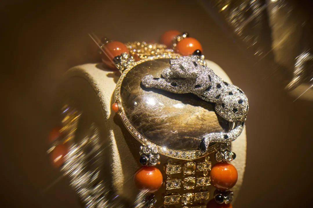 珠宝|看高级珠宝的心情，就像爱上金城武