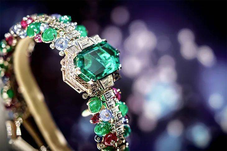 Lancel|壹周潮话题 | 一周看了三场珠宝展，今年又买不成保时捷了！（狗头）