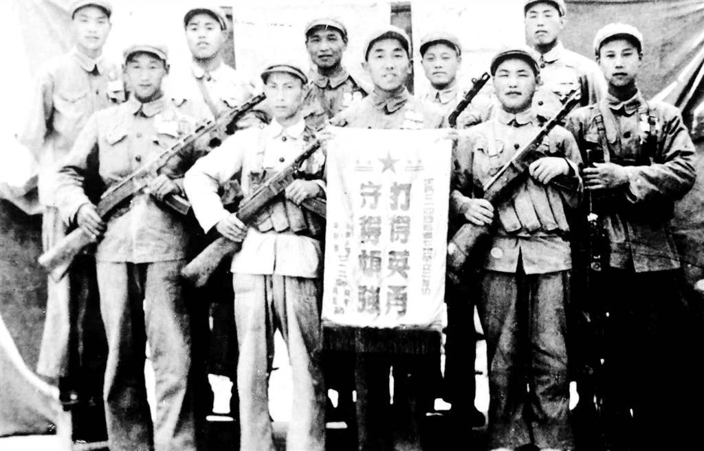 抗美援朝老兵忆上甘岭：21人的加强班只剩下2人