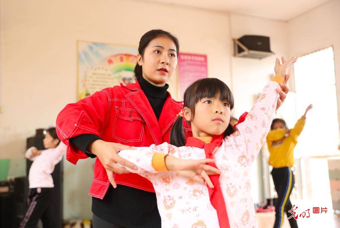 新田县|湖南新田：校园生活 丰富多彩