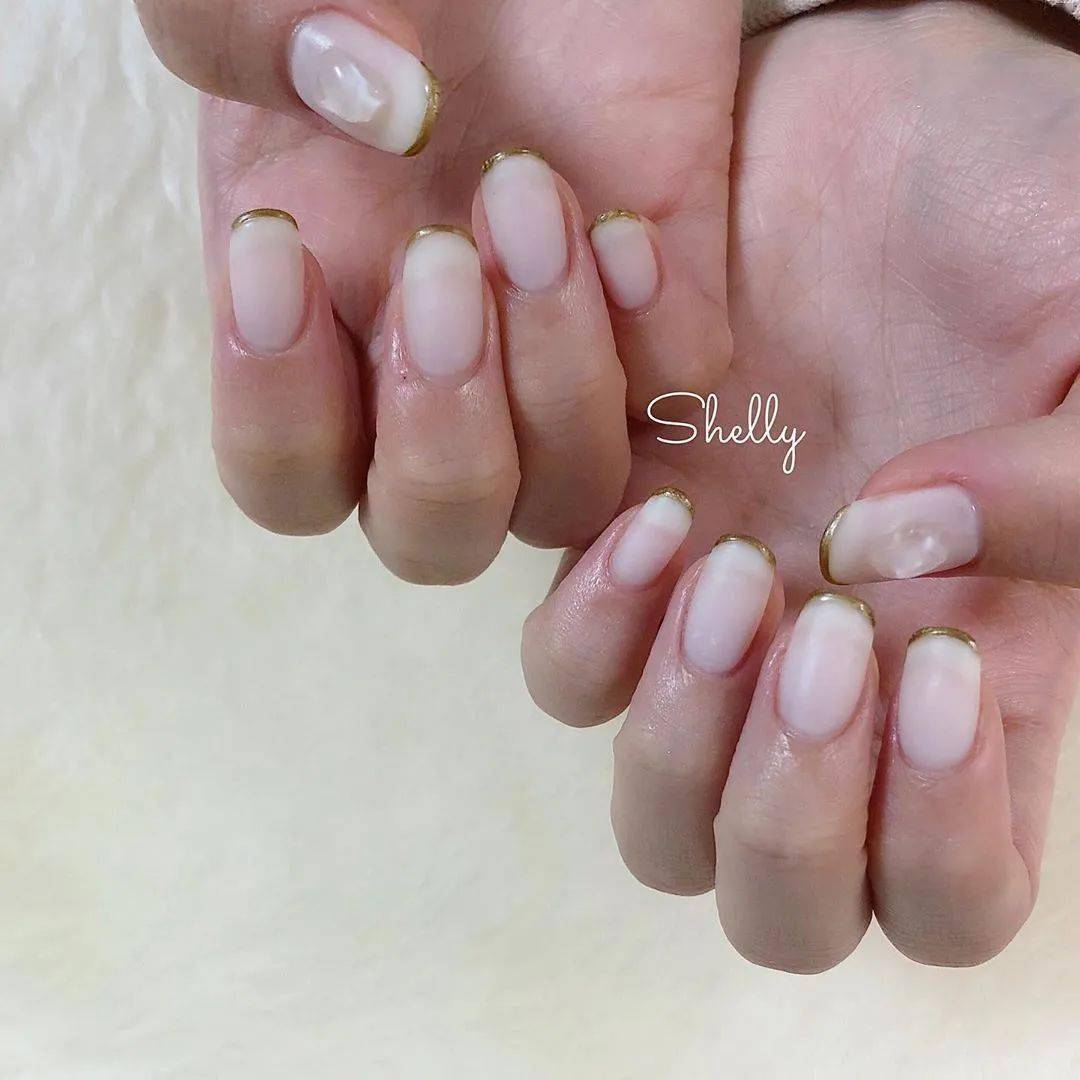 款式|每刻美丨两大流行款式的秋季美甲新鲜直达