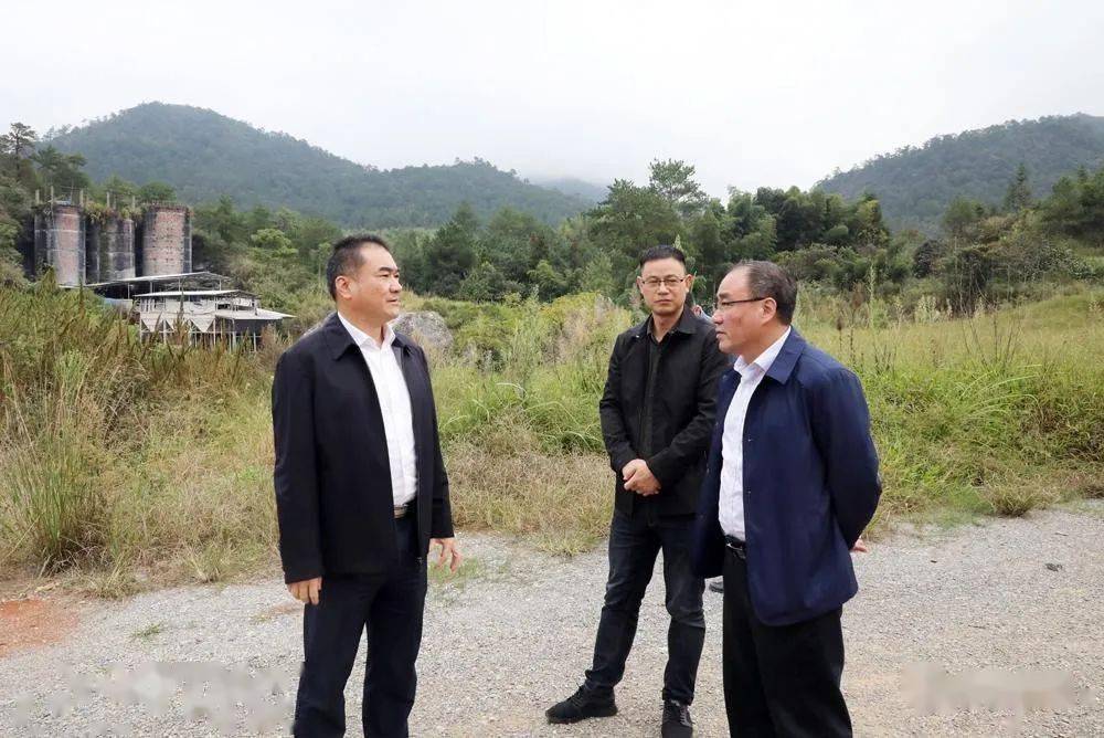 副县长饶浩参加有关调研.