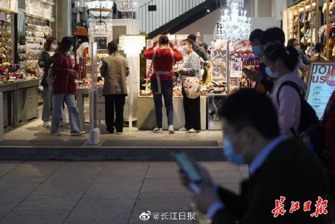 武汉|武汉江汉路步行街开街了