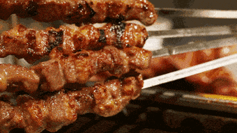 烧烤|用一口锅吸引了90%的回头客！更牛的是...十堰这家人气餐饮店