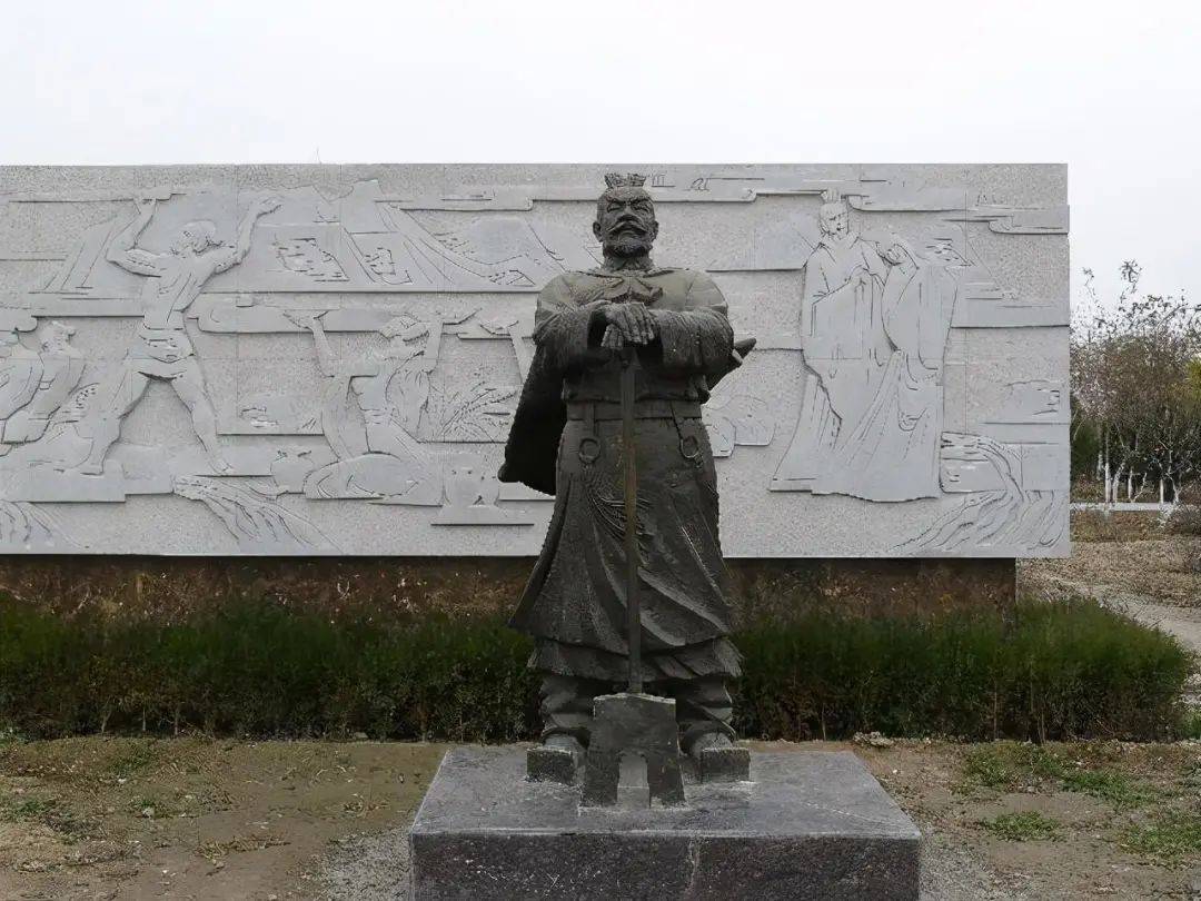 蒙恬|扶苏身边有蒙恬，还有三十万的秦军，为何仅凭圣旨就自杀了？