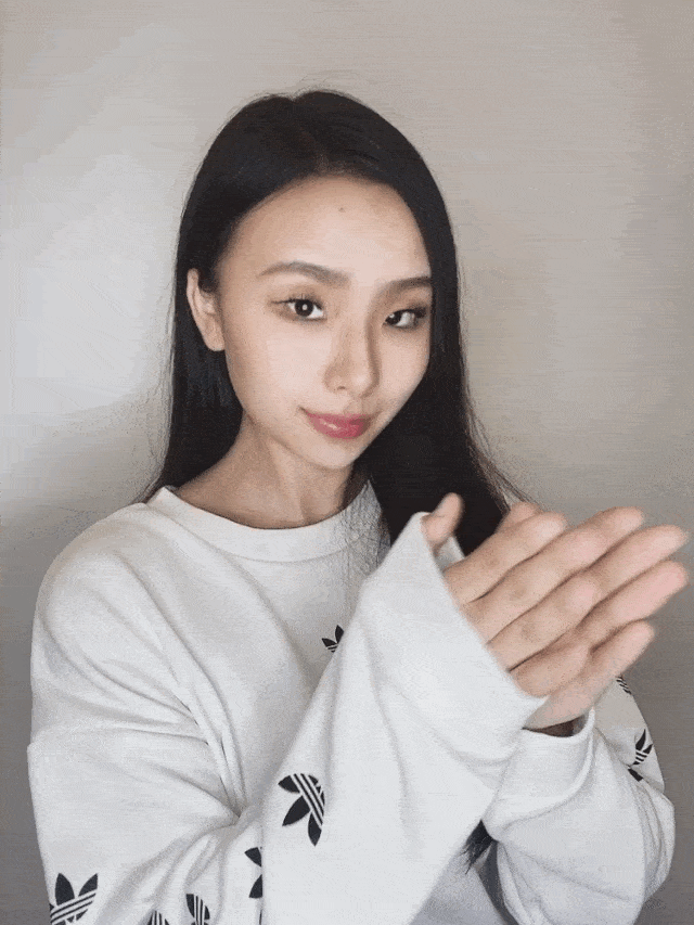 必备|针织衫 + 高腰下装 = 秋冬必备王炸组合，气质爆了 ！ | 真人示范
