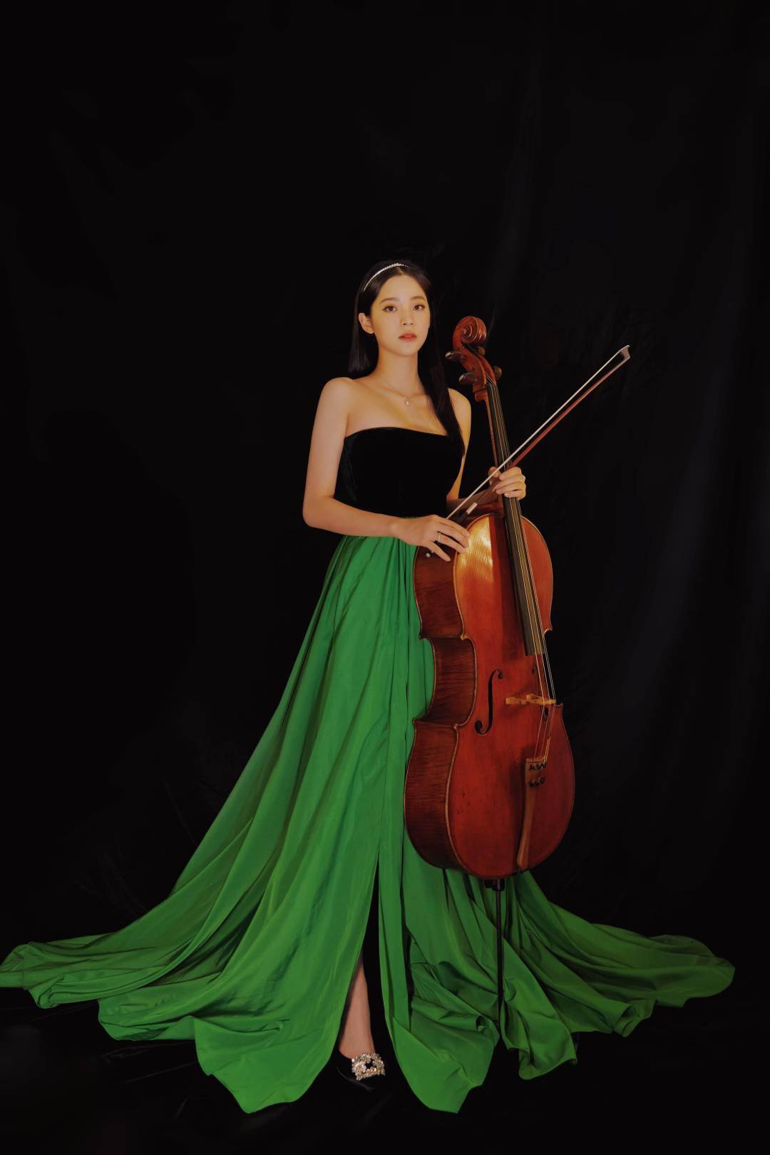 娜娜|少女美成了画中人？想给欧阳娜娜的造型师多加两个鸡腿！