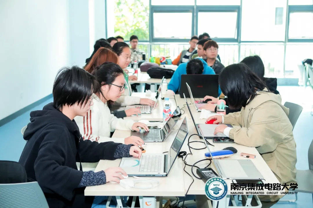 教育部|南京集成电路大学揭牌，不是教育部或省、市教育主管部门举办