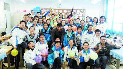 体育|体育老师中最好的班主任在班主任中体育教得最好