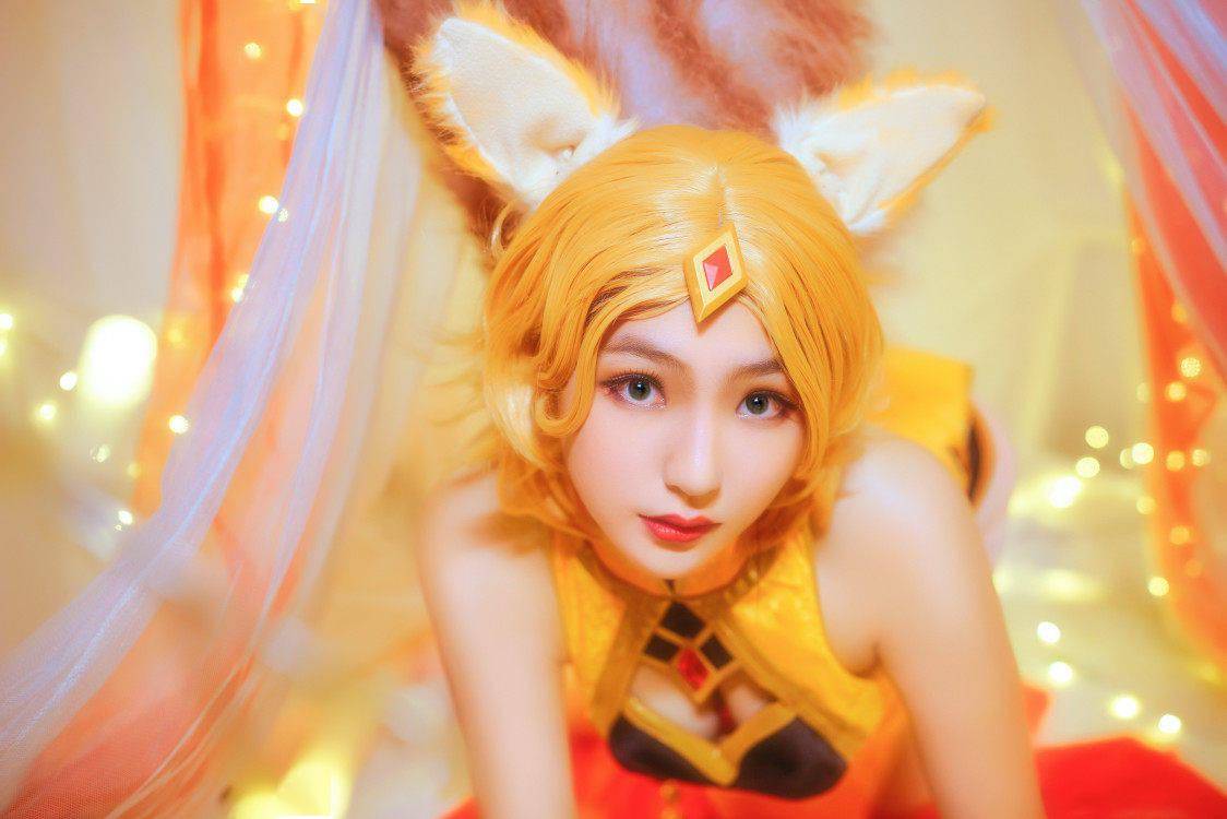 王者荣耀妲己cosplay,主人请尽情吩咐妲己