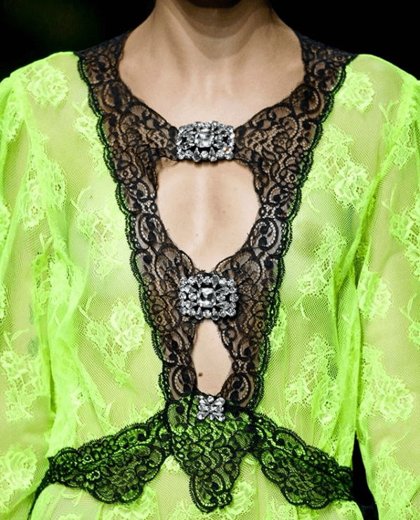 宝藏|想和虞书欣一样做个宝藏女孩，首先得有一件同款宝石衣啊！