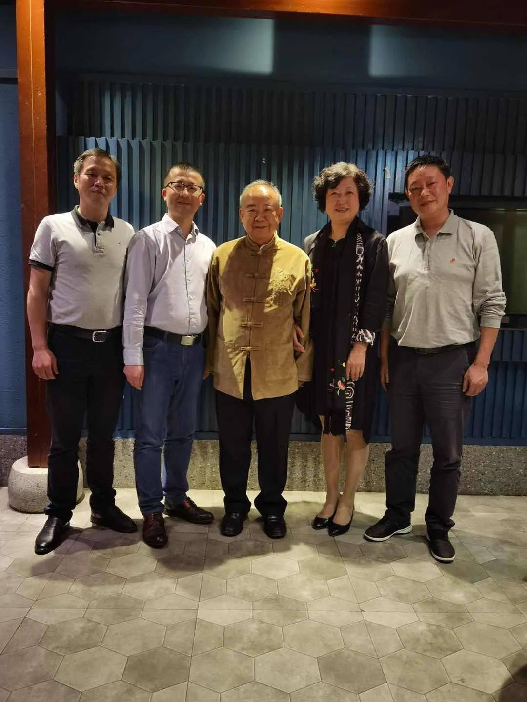华师妙笔谢先军校长专访台湾师范大学国学大师朱荣智教授