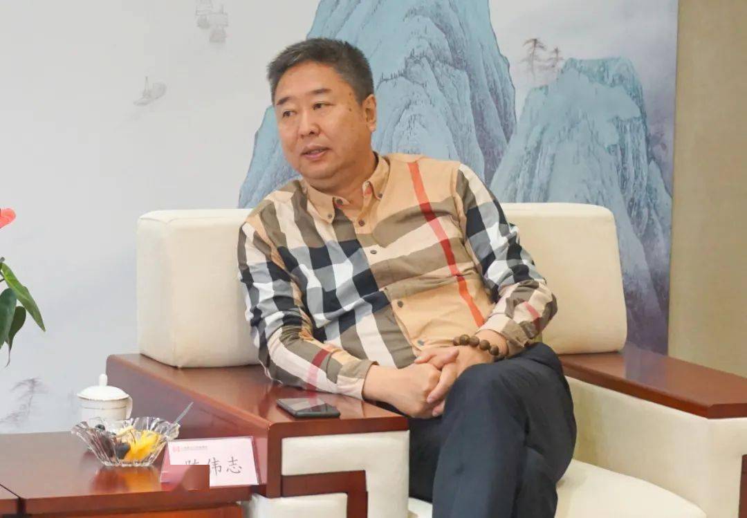 秘书长吴仲春带队,走访商会副会长,上海新纪元教育集团董事长,国家