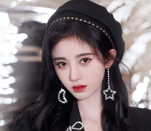 毛囊|流女星们的“狮子头”都是假象？录节目竟然当场掉下假发片，真相竟然是……